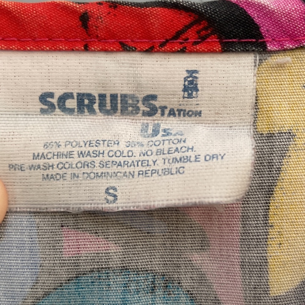 Fall scrub top - Picture 4 of 5